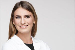 Image of psychologist Evelina, interview for Mindletic blog